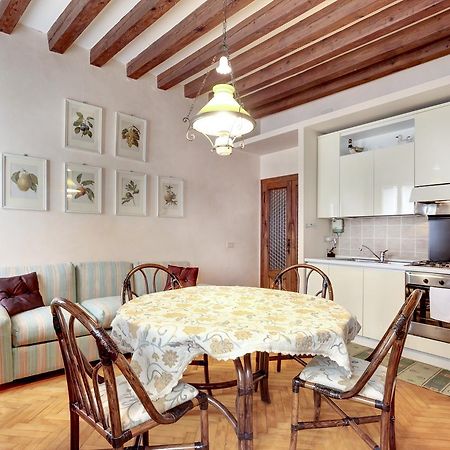 Апартаменты Biennale Apt Balcony Венеция Экстерьер фото