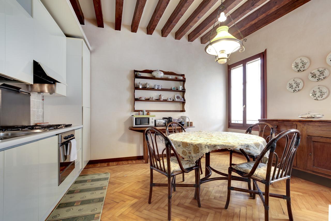 Апартаменты Biennale Apt Balcony Венеция Экстерьер фото